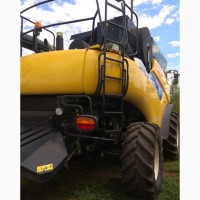 Комбайн New Holland CR 9080