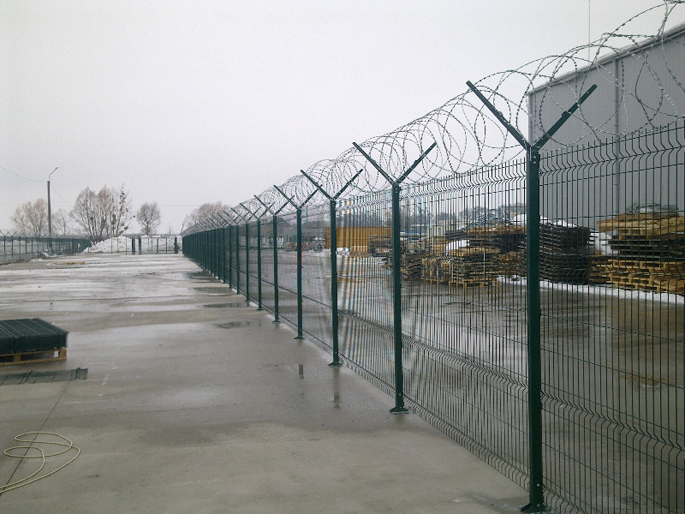 Фото 2. Забор из профнастила, забор из сетки - ограждение для агрофирм, сельхозпредприятий, ферм