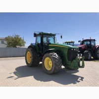 Трактор John Deere 8520