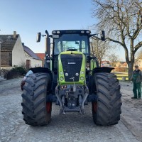 Трактор колесный CLAAS Axion 850