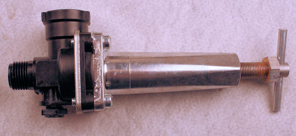 Фото 2. Розвантажувальний / регулюючий клапан тиску з діафрагмою, модель 8460