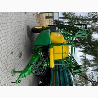 Причіпний обприскувач John Deere 732; 2017 року випуску