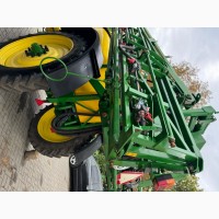 Причіпний обприскувач John Deere 732; 2017 року випуску