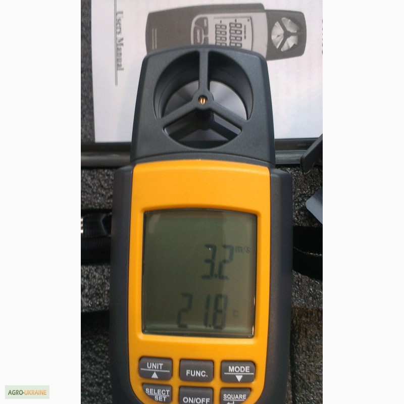 Фото 4. Анемометр SR8022 с функией измерения температуры и объёма воздушного потока (0.4-20 m/s)