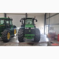 Трактор John Deere 8310R