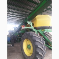 Продам посевной комплекс John Deere 1890+1910(250 буш)