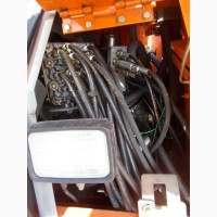 Hitachi ZX225USlc экскаватор на гусеничном