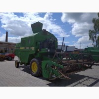 Комбайн John Deere 1052