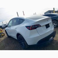 Легковий автомобіль Tesla Y - 2023 рік