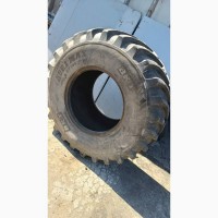 Шина на комбайн Б/у 800/65r32 (30.5-р32) BKT 181А8 одна шт