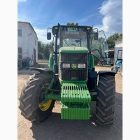 Трактор John Deere 6110B