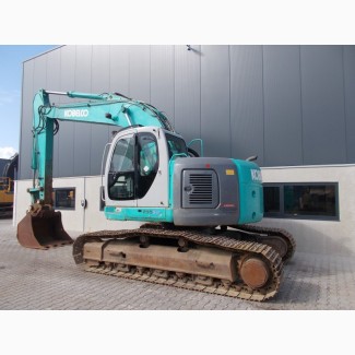 Экскаватор короткого радиуса Kobelco SK235SR на гусеничном ходу