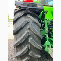 Tрактор John Deere 8310R