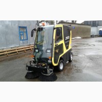 Подметально-уборочная машина KARCHER модель lcc1