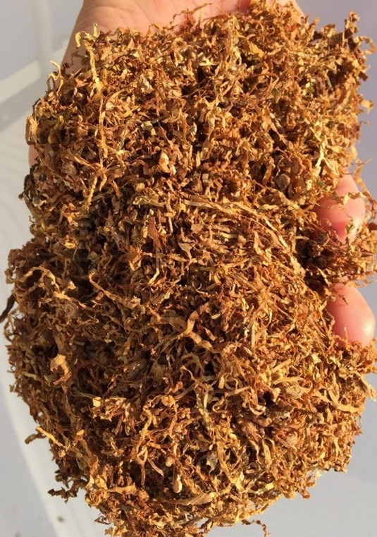 Фото 2. Табаки з власного города Берлі, Дюбек Мілєніум не смирдять (ферментіровані)