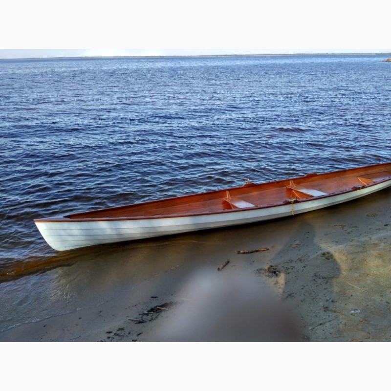 Фото 6. Деревянная лодка для любителей и ветеранов академической гребли