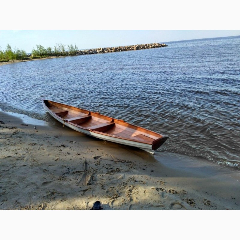 Фото 8. Деревянная лодка для любителей и ветеранов академической гребли