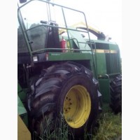 John deere 6810