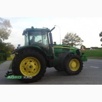 John Deere 7820