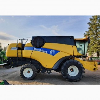 Комбайн New Holland 8080 CX