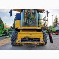 Комбайн New Holland 8080 CX