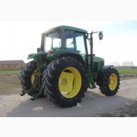 Трактор John Deere 6600