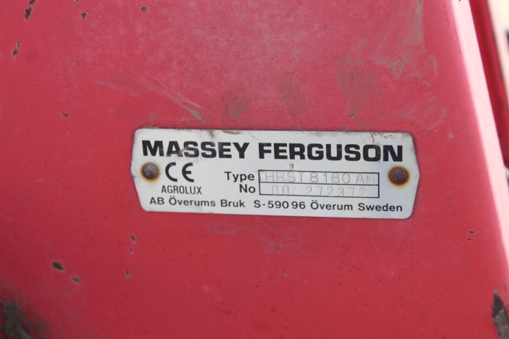 Фото 17. Плуг Massey Ferguson-745