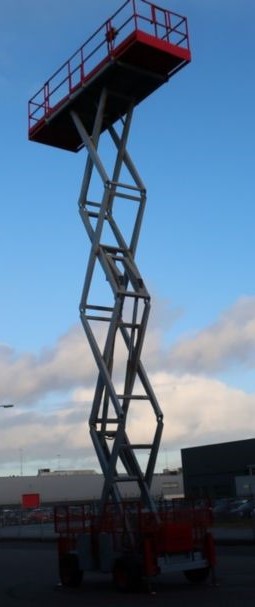 Фото 3. Ножничный подъемник Skyjack SJ8841, 2005 г., 1450 м/ч, 14.5м.рабочая высота