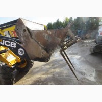 Фронтальный погрузчик JCB 409 2013 года