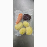 Картопля очищена нарізана у вакуумній упаковці