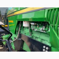 Трактор John Deere 8210 Рік випуску: 2001 Об#039;єм двигуна: 8100 см³ Потужність: 235 к.с