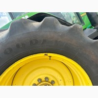 Трактор John Deere 8400