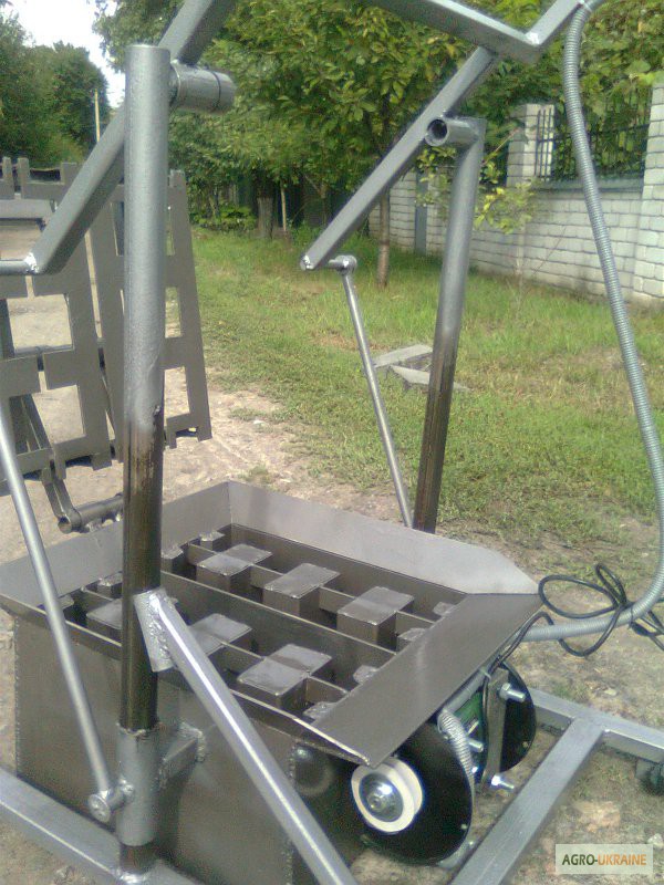 Фото 6. Купить Вибростанок для изготовления шлакоблоков «НВС-2» в Черниговской области