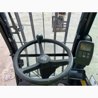 Перевантажувач JCB JS145W