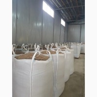 Древесные гранулы пеллеты (A1) из сосны от производителя 8 мм