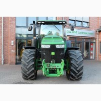 Трактор John Deere 8260R