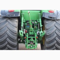 Трактор John Deere 8260R