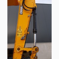 Гусеничный экскаватор JCB JS220LC