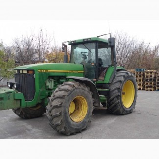 Трактор John Deere 8400