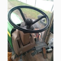 Трактор John Deere 8520