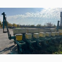 Продам сівалку John Deere 7000