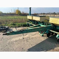 Продам сівалку John Deere 7000