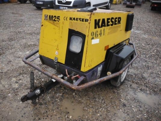 Фото 3. Компрессор винтовой дизельный передвижной Kaeser M25, 2004 г., 878 м/ч