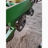 Сівалка просапна John Deere 7200/12 рядна пневма