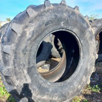 Б/у шина 800/70R38 Michelin (пара) для комбайна или трактора